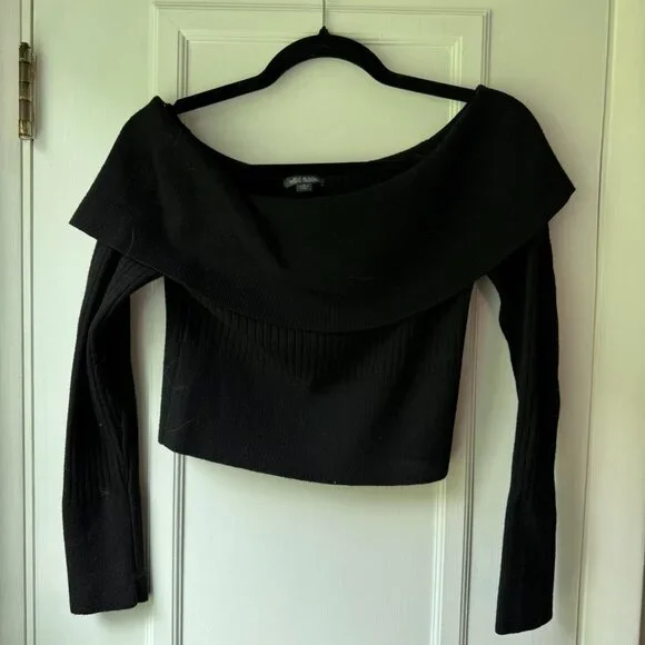 off the shoulder long sleeve top - Picture 1 of 3